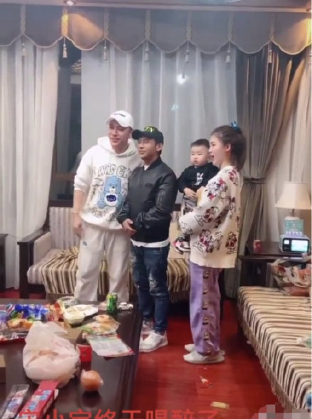 ��С������������ѩ��ʲô�ĳ�ʲô�� ��С��������ѩ�����Ƭ