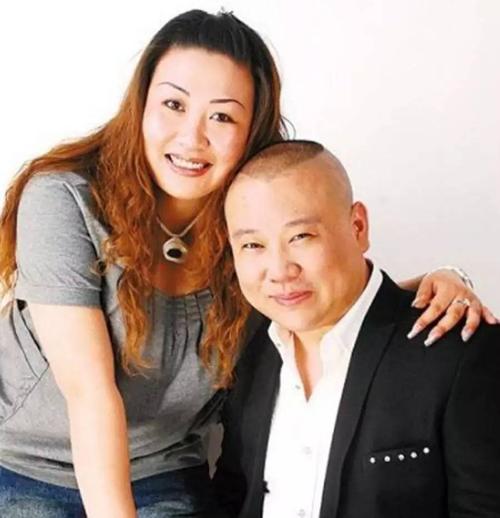 郭德纲妻子王惠给徒弟们下跪是怎么回事始末 岳云鹏讲述王惠下跪