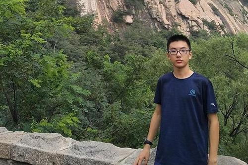 ���ѧ�Լ�ͥ���� ����״Ԫ��ϸ�ĸ����ʲôѧ��ְҵ��Ƭ