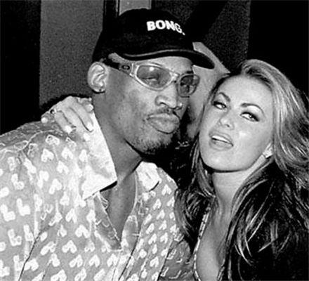 ����һ���ж���������ʷ�̵� ��������С������ƬΪ����ô��