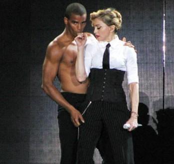 ����һ���ж���������ʷ�̵� ��������С������ƬΪ����ô��