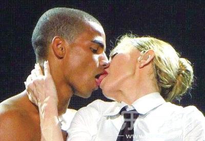 ����һ���ж���������ʷ�̵� ��������С������ƬΪ����ô��