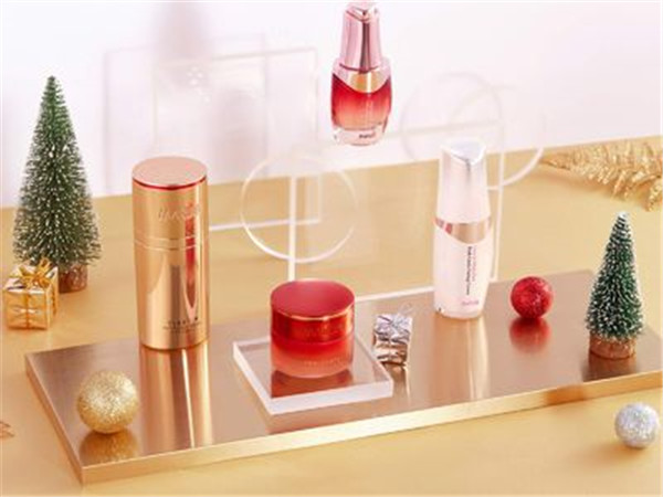 ������ױƷЧ����ô���ĸ�ϵ�к� �����ʺ϶�������Ů����