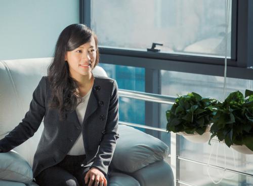 杨惠妍的丈夫陈翀资料简介家庭背景是官二代 杨惠妍陈翀怎么认识