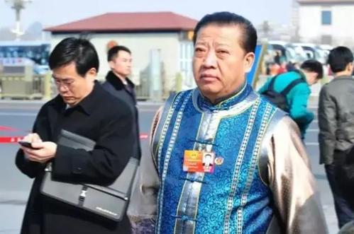 ������м������Ӽ�����Ů ����ҩҵ11����ӽ�ʲô��Ƭ��ĸ��˭