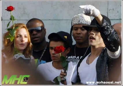 �ܿ�ѷΪʲô������������������� �ܿ�ѷ���������ͬ����Ƭ