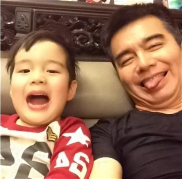 ���Ǿ��ڶ��������ŕ�������Ƭ ���Ǿ�����������ʷ�̵���������