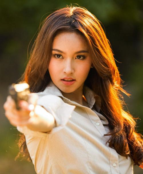 变性人poy能活到几岁能生孩子吗变性前照片 poy承认与古天乐恋情