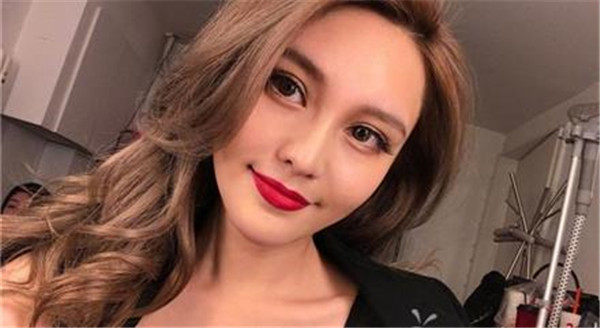 С����ô��ʶ�������˭׷��˭ ��־����ô����������ϲ����ʲô