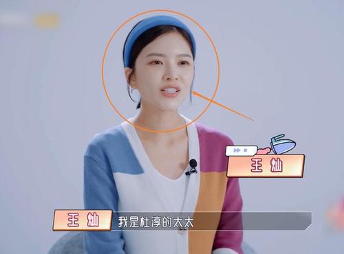 �Ŵ����Ų������Ӽ��ﱳ����ʲô������ ������ʲôѧУ��ҵ��