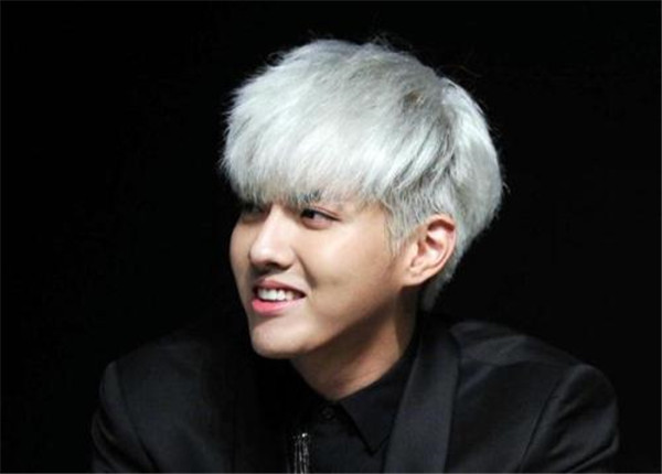 ���ෲ�ֳ�rap���ź����α���̫���� hiphopȦ�������ෲ˵����