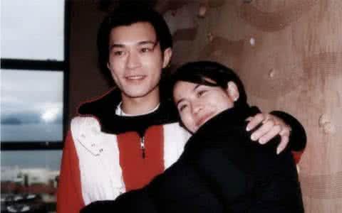 ������Ϊʲô��Ȣ������ ��һ�˹����ֺ���������ѽ�����