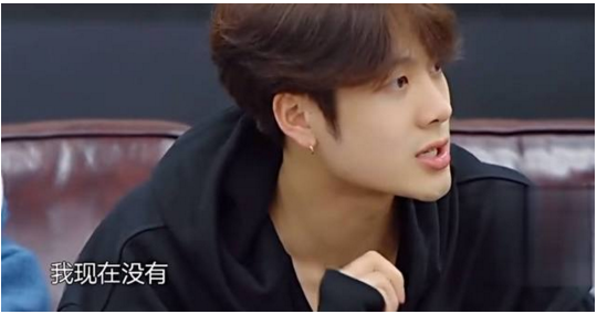 ���ζ�Ů��tiffany��˭ ���ζ����Ľ������ܶ�Ů�ѳ���ǰinsŮ��