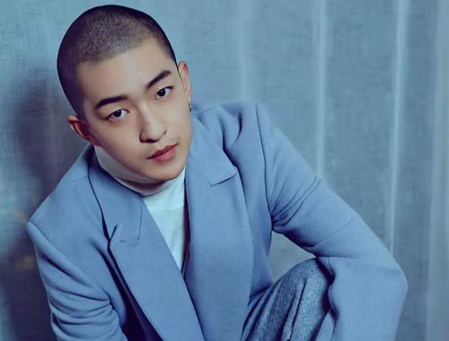 ������ǰŮ��������˭�����΢��������Ƭ Ϊ�η��ַ��ַ�զ����