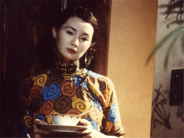 张曼玉年轻时好美照片 这风情万种的姿态无人能比