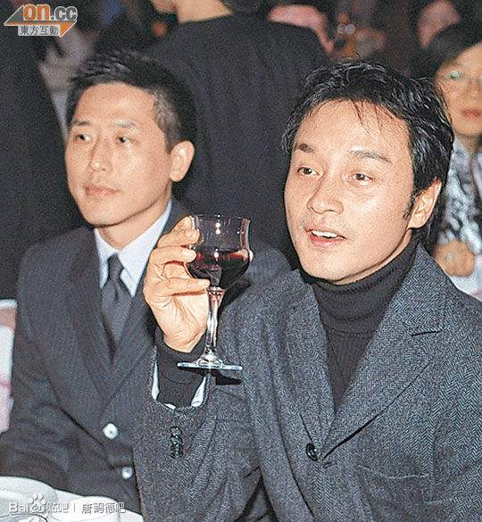 张国荣吃唐鹤德的醋谁是女的 唐鹤德到底多爱张国荣有过女朋友吗