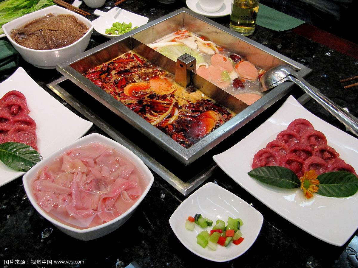 �й���ɫ������о����а���������û�Թ� ÿ�ֶ�����һ�Ծ����