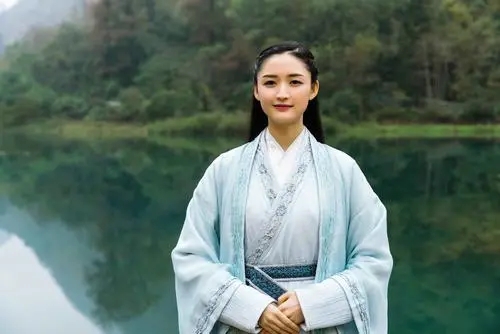 �����˸������ϼ�����ݵĵ��Ӿ� ����������ô����Ϊʲô����