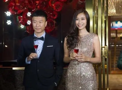 �����ΪʲôȢ������ ��������������ϼ�ͥ������ĸ�Ǹ�ʲô��