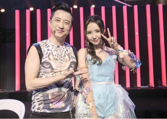 ������������ʲô��ϵ��Ů������ ������Ϊʲô����ǩԼ�ļҹ�˾