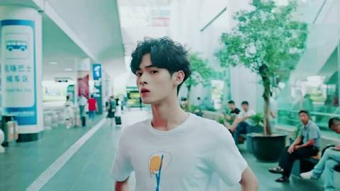 �������������ĸ�ѧУ�������������Ů����˭ ��������Ứ����