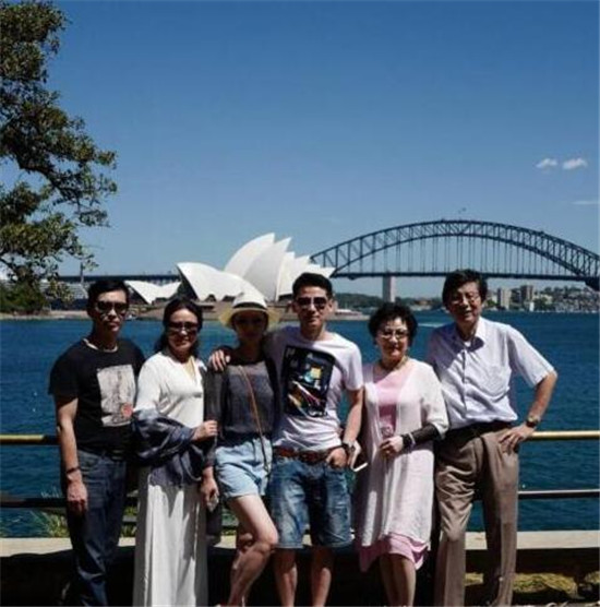 ǮӾ��������˭��ĸ��ʲô���Ǹ������� ��һǮӾ�����İ�Ƥ