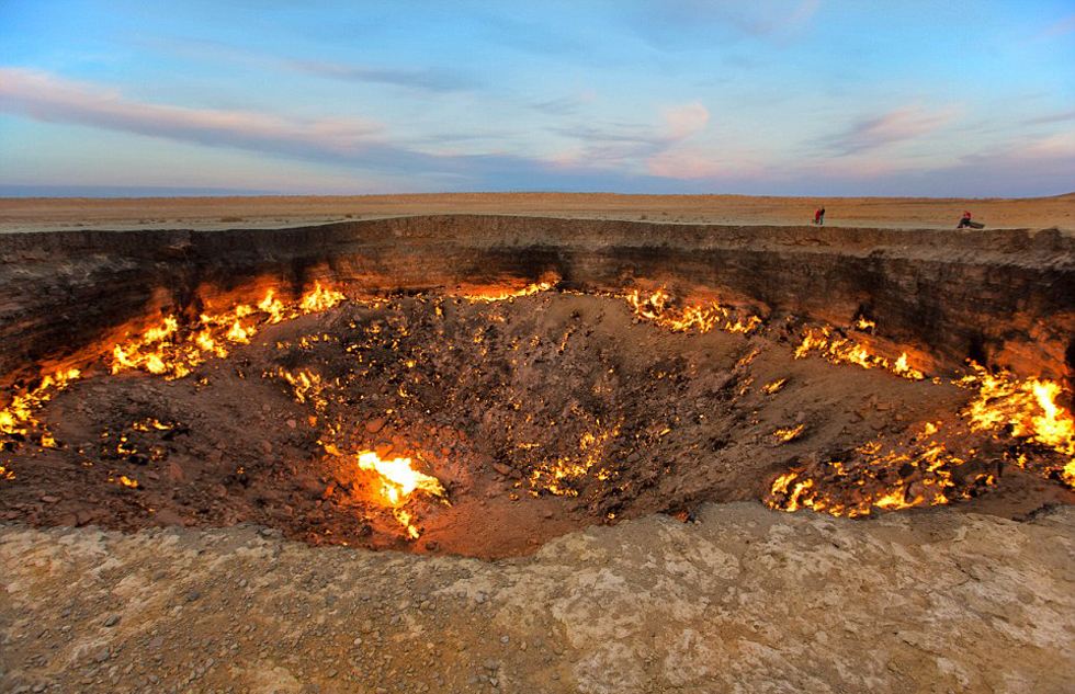土库曼斯坦地狱之门还在燃烧吗 为什么大火无法熄灭最深处高清图