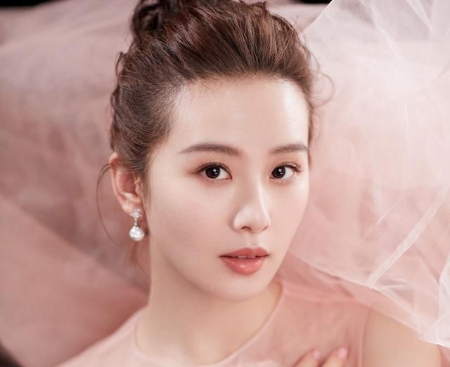 ��ʫʫ�������Ĳ���������Ϊ��ϱ��ϵ ��������¡���Ŷ�ʫʫ����