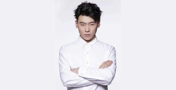 �����Ϸ����׾���ʲô���龭�� �����Ϸ�̸ǰŮ����˭Ϊʲô����