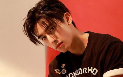 �������������ϱ���̸���������� ���������ʽ�ͷӵ����һ����