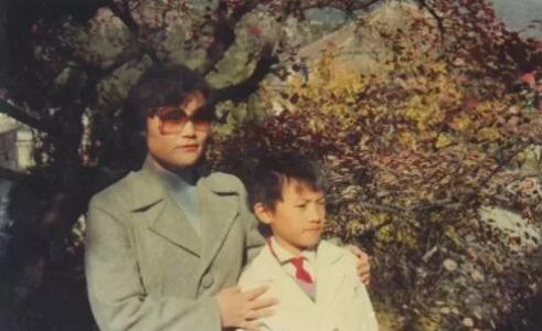 ���ּ���үүΪʲô���� ���ֵĸ��׹�����˭���Ͻ�����ʲô����