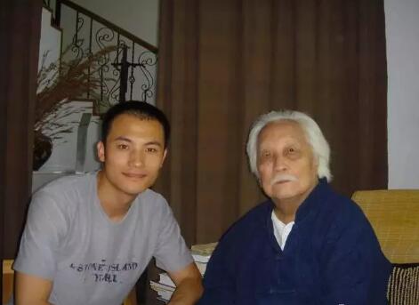 ���ּ���үүΪʲô���� ���ֵĸ��׹�����˭���Ͻ�����ʲô����