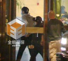 唐艺昕家庭背景强硬惹不起 张若昀和唐艺昕领证了隐婚天涯