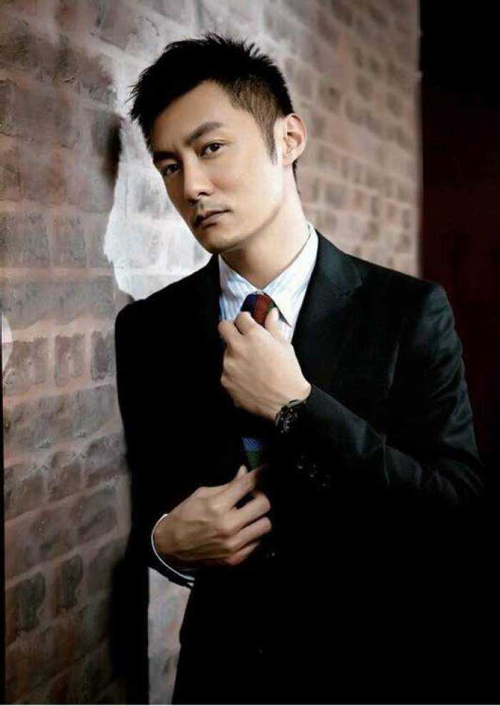 ������������˭����ʷ������Ϻܶ� ������ǰŮ�Ѷ���˭����