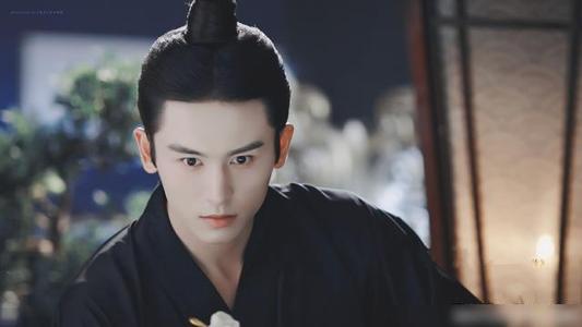 张哲瀚鞠婧祎四度合作为什么火不起来 张哲瀚真正的女朋友是谁