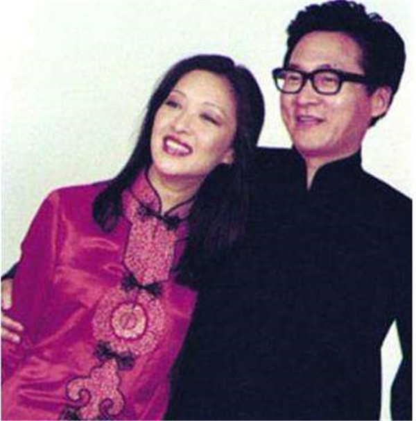 ����������ʱ����Ƭ �ѹ�������Ϊ������������ǰŮ�ѷ���