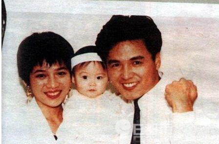 张庭老公林瑞阳什么病为啥早早白了头 揭秘林瑞阳满头白发原因