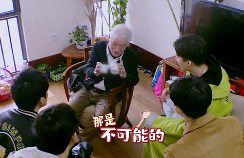 ţ��ס���ĸ�����Ժ����Ǯ�۸� ��Ů�м���������٩�������ϼ��