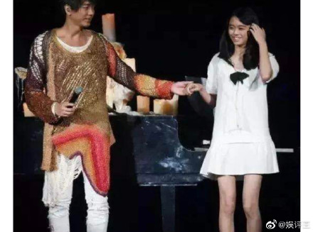 信结婚了吗老婆张钰凰资料照 女儿小丸子是亲生的吗微博目前身高