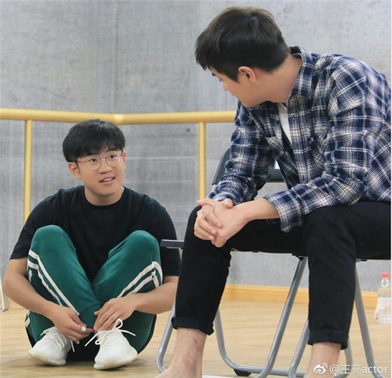 ��С����������Ϊʲô��ʦ���¸� �����ǵ�������һ�Ƶ�������ɶ