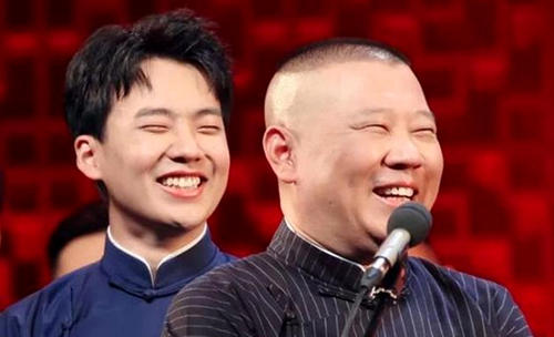 ���ı��Ϲ�����ǰŮ�� ��������ǰ̸������Ů�������������˭