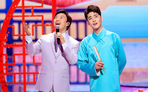 ������ǰŮ�ѷ�ŷ�Ȼ��ǿ����� �������м���ǰŮ�����ʷ���