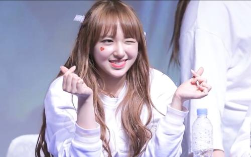 ������Ů�����غô�����ֱ��Ը������Ѫ ���������۳��������