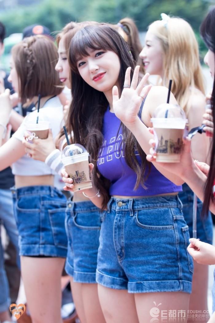 ������Ů�����غô�����ֱ��Ը������Ѫ ���������۳��������