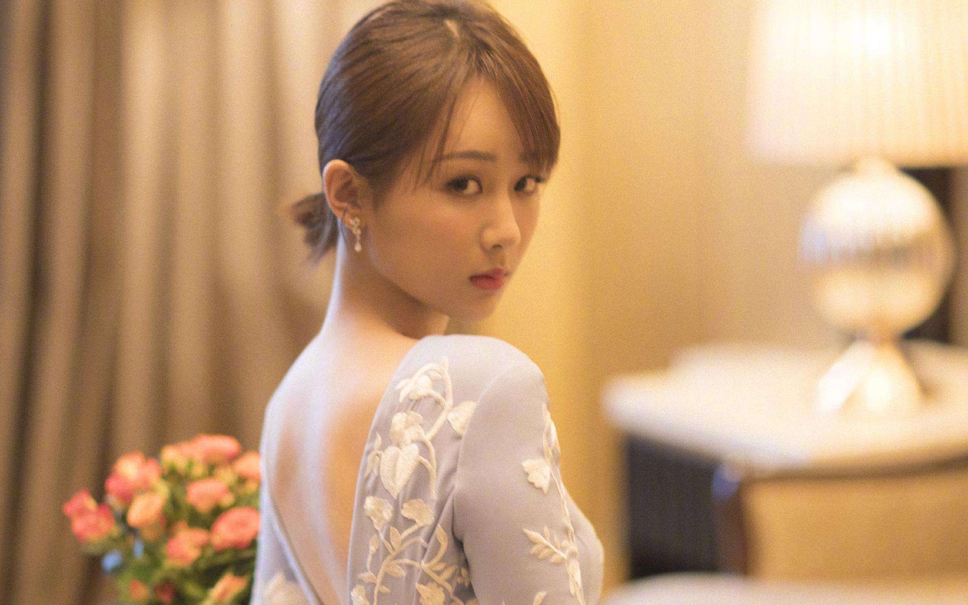 ���ϸ������Ϻ��Ϲ������Ƭ ���ϵ���������Ϊʲô�ͺ�������