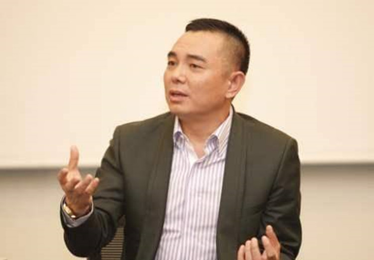 钻石王老五李厚霖:爱断三次皈依佛门 看破红尘还是因果报应