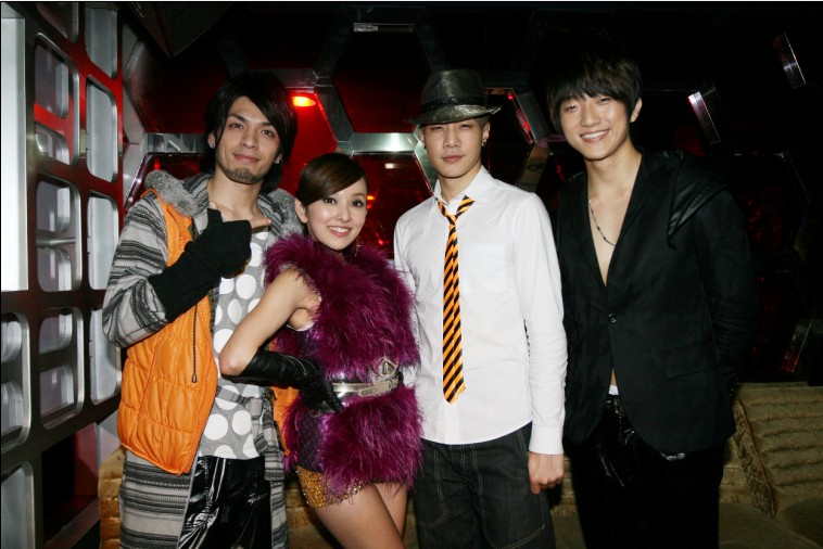 大嘴巴组合解散内幕团员不和真相 大嘴巴组合解散后成员都在干嘛