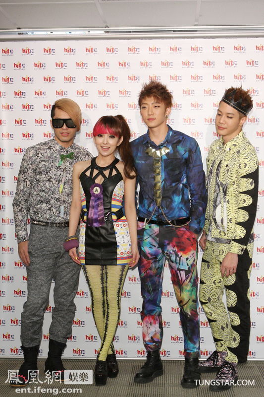 �������Ͻ�ɢ��Ļ��Ա�������� �������Ͻ�ɢ���Ա���ڸ���