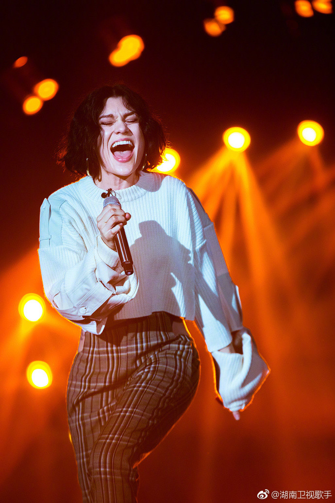 jessie jΪʲô�����������ĵ�λ jessie j����ʲô�ز��������