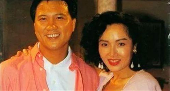 ��椵�Ů����˭����ʲô ���Ů���ж�װ����̫�����ǰְ���